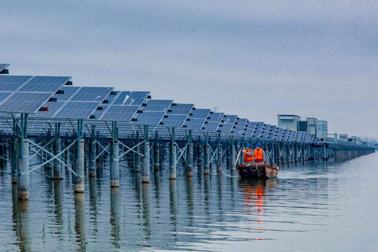 漁光互補光伏發電項目的必備條件，漁光互補一畝水塘能建多少光伏